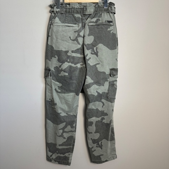 Sanctuary Standard Surplus Women's Cargo Pants Size 29 Camouflage Stretch - Picture 5 of 14